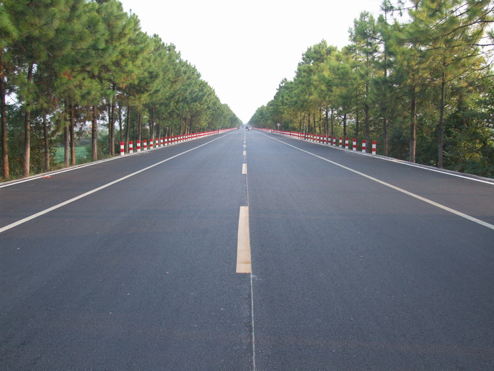 南昌市重點(diǎn)民生工程-105國(guó)道